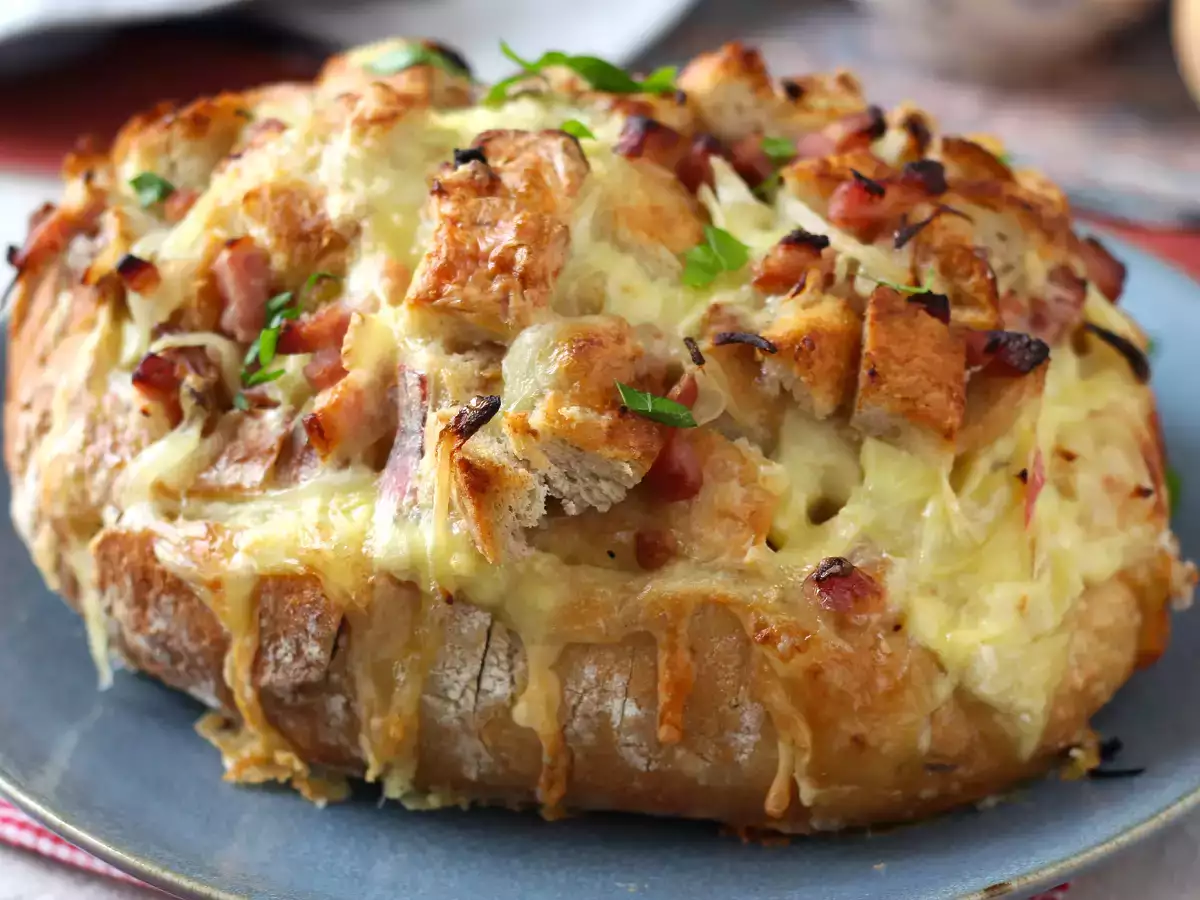Plnený chlieb s ježkom v štýle tartiflette - foto 5