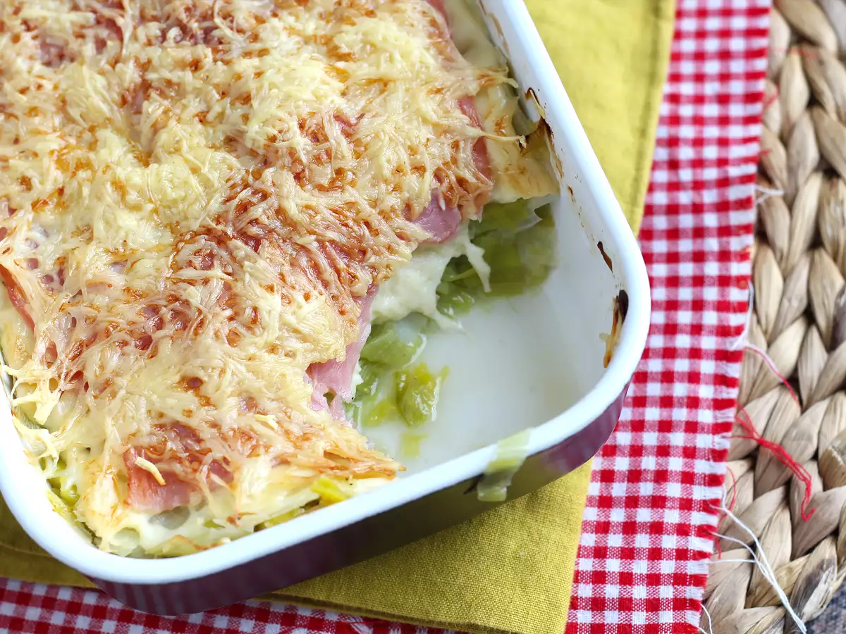 Pór au gratin s varenou šunkou a syrom