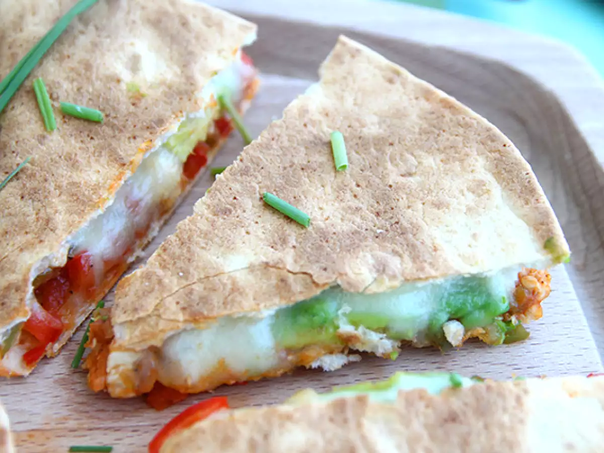 Quesadillas s kuracím mäsom a avokádom - foto 3