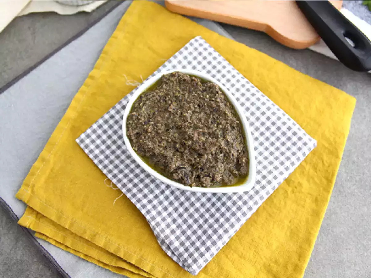 Rýchla tapenáda s čiernymi olivami - foto 2