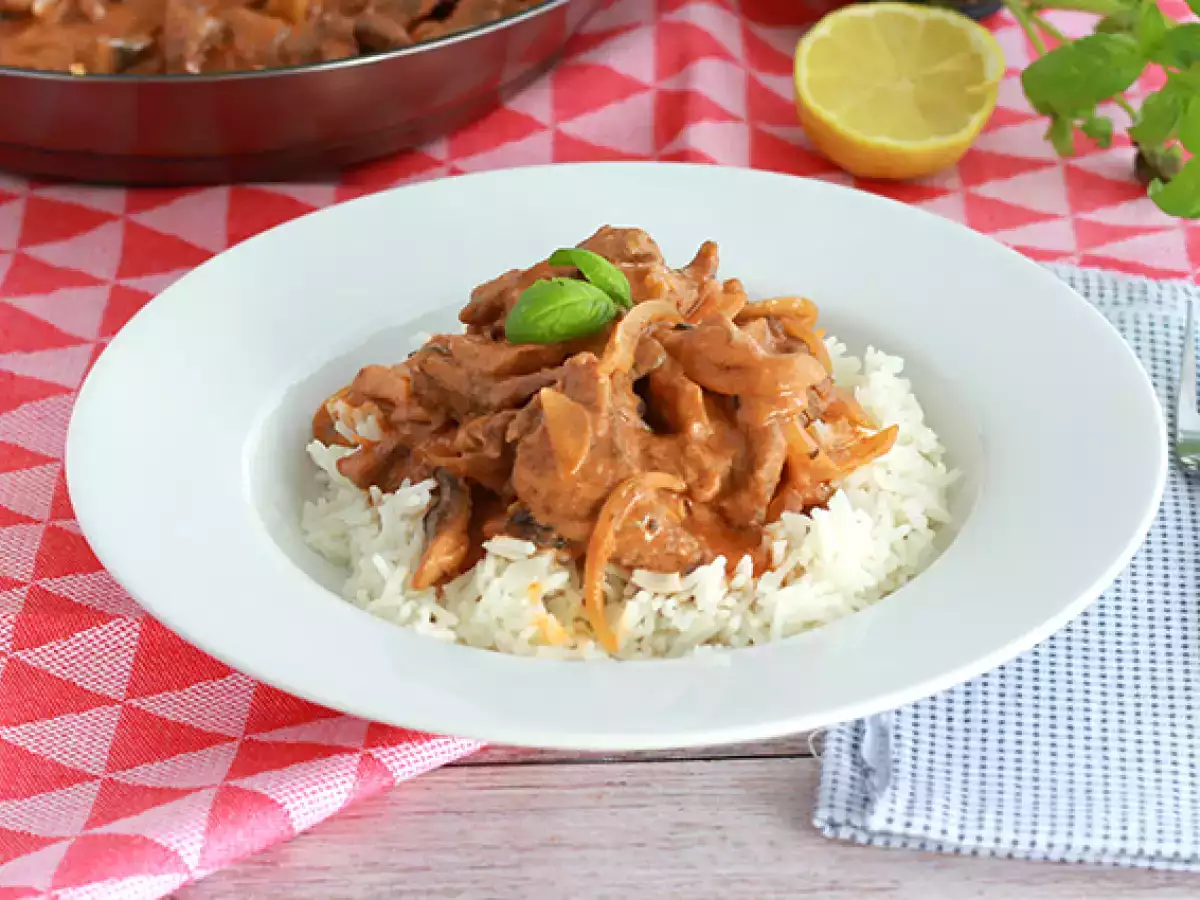 Rýchle a jednoduché hovädzie mäso Stroganoff