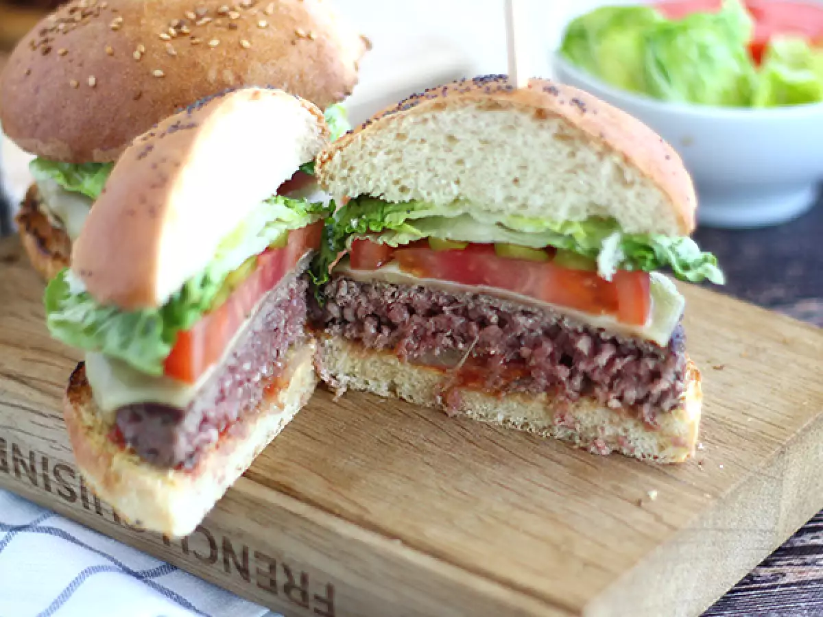 Rýchly a jednoduchý domáci hamburger - foto 3