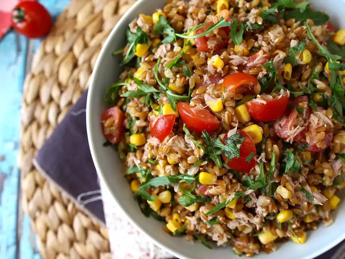 Šalát zo špaldy a tuniaka: ľahký, chutný a dokonalý celoročný recept - foto 4