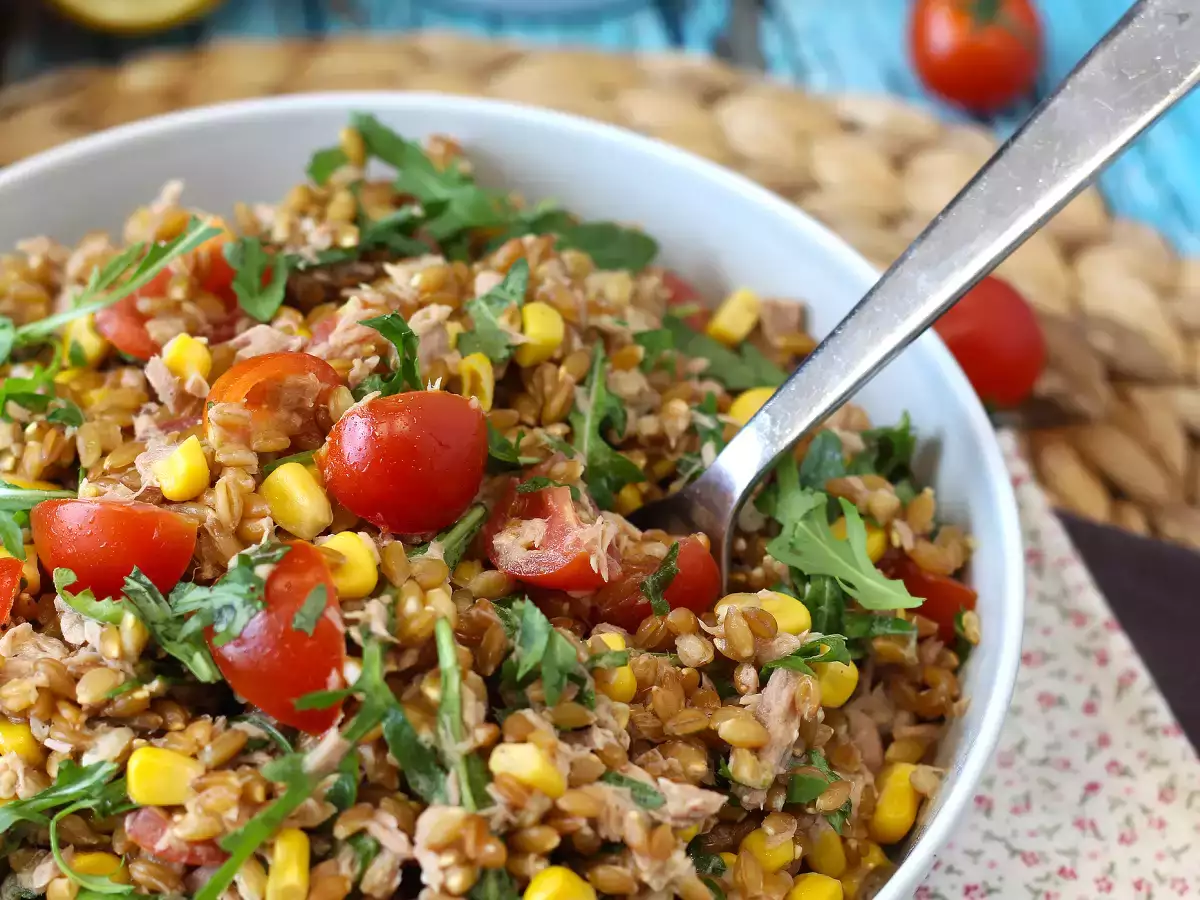 Šalát zo špaldy a tuniaka: ľahký, chutný a dokonalý celoročný recept - foto 5