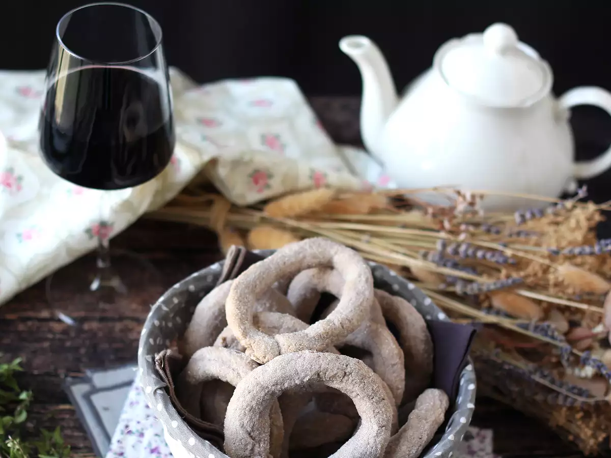 Šišky s červeným vínom: Babičkin recept, ktorý by mal poznať každý! - foto 2