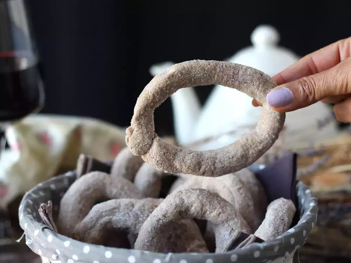 Šišky s červeným vínom: Babičkin recept, ktorý by mal poznať každý! - foto 4