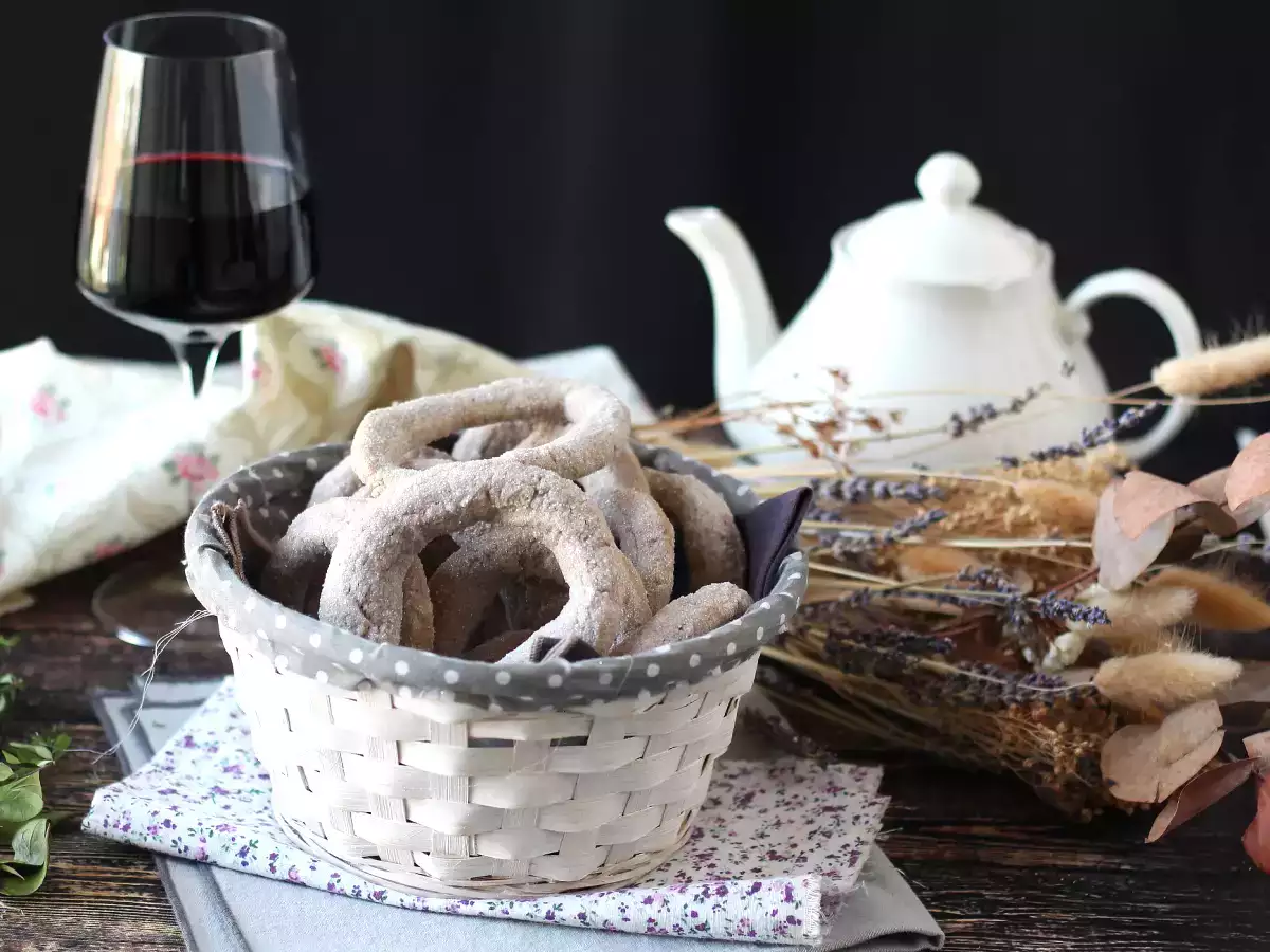 Šišky s červeným vínom: Babičkin recept, ktorý by mal poznať každý! - foto 5