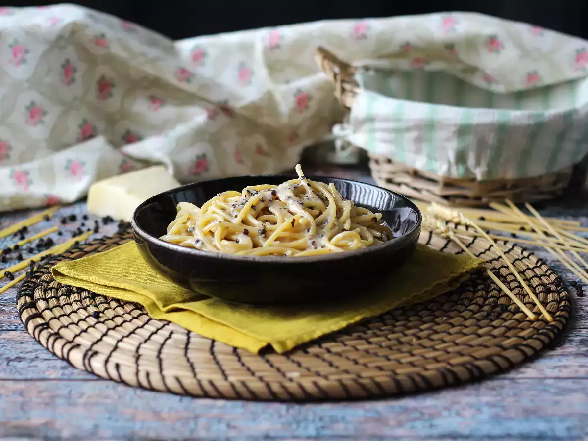 Špagety cacio e pepe: 3 prísady, explózia chutí! - foto 2