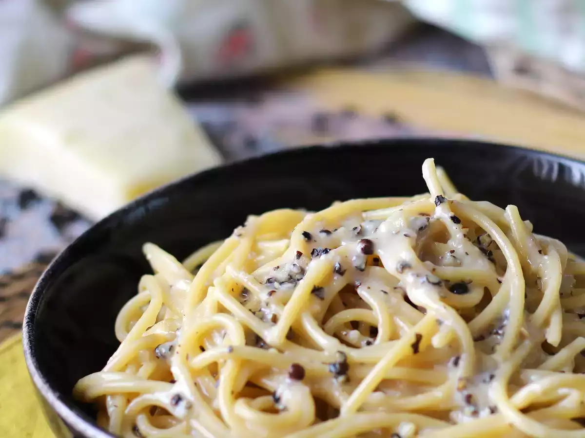 Špagety cacio e pepe: 3 prísady, explózia chutí! - foto 3