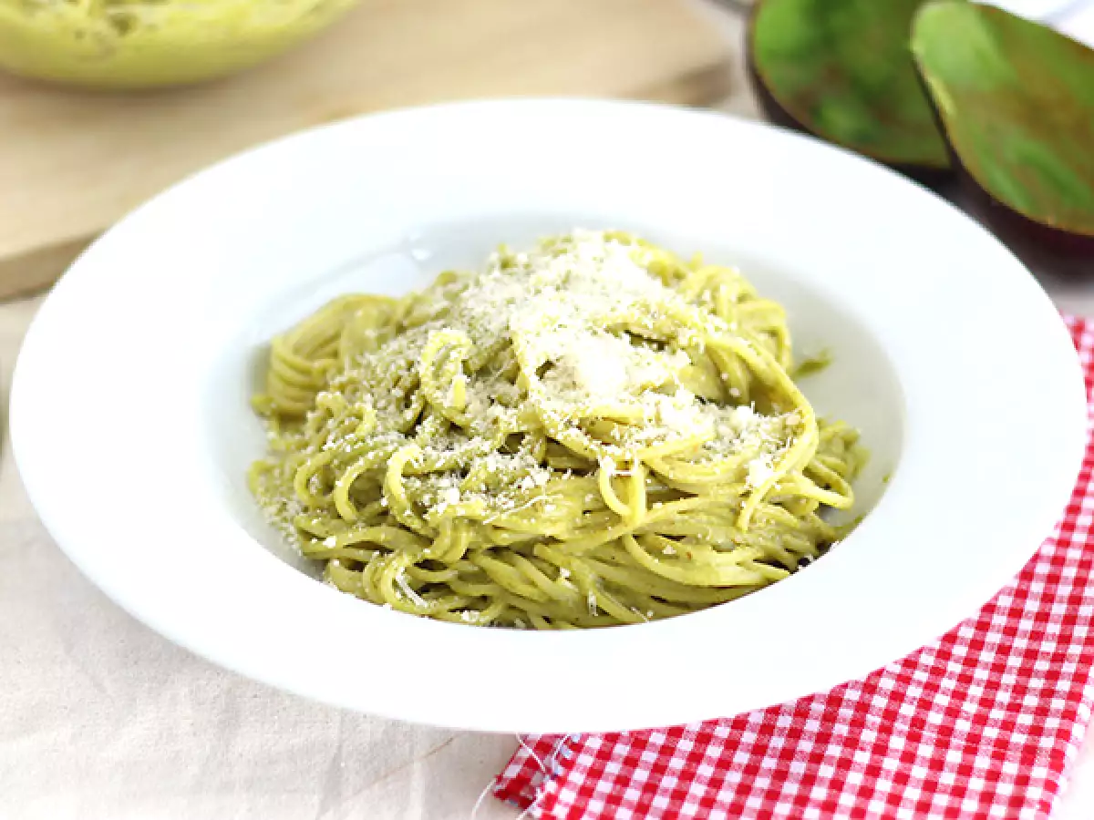 Špagety carbonara s avokádom