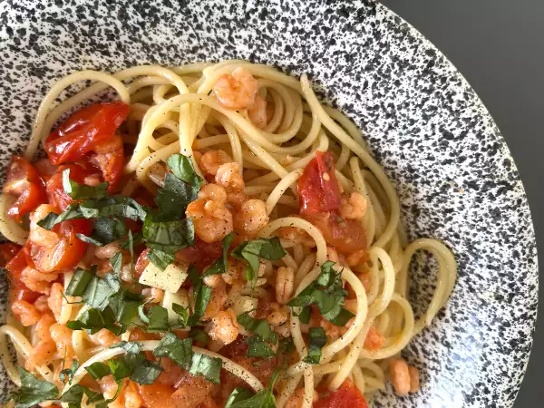 Recept Špagety s krevetami a cherry paradajkami, rýchly recept na chutný prvý chod