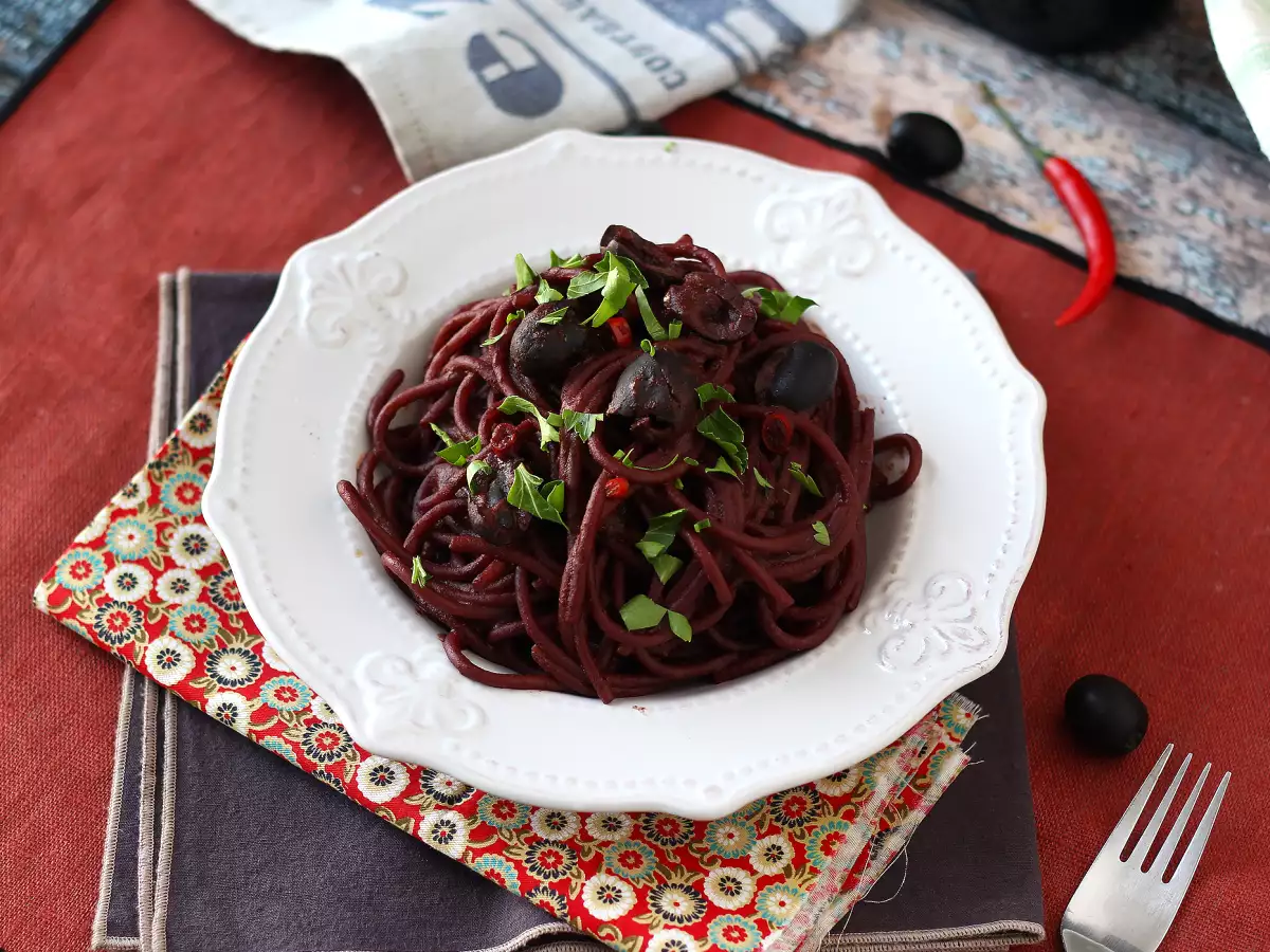 Spaghetti al fuoco di Bacco: cestoviny s červeným vínom, ktoré prinesú na stôl niečo špeciálne - foto 2