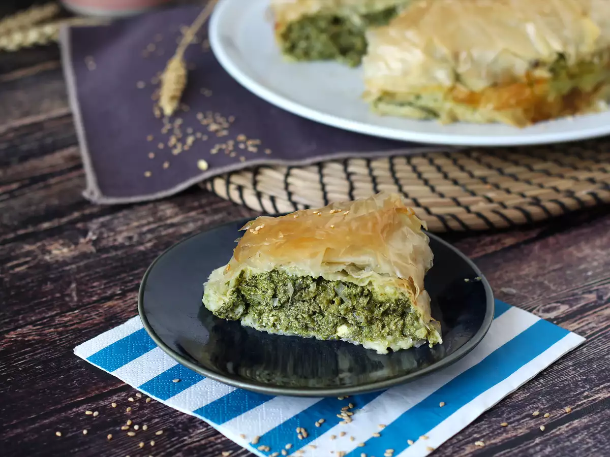 Spanakopita, veľmi jednoduchý grécky koláč so špenátom a syrom feta - foto 3
