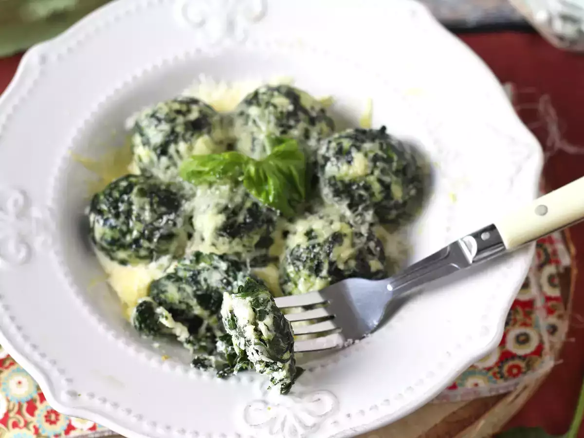 Špenát a ricotta malfatti, jednoduchý recept na domáce cestoviny bez miesenia - foto 3