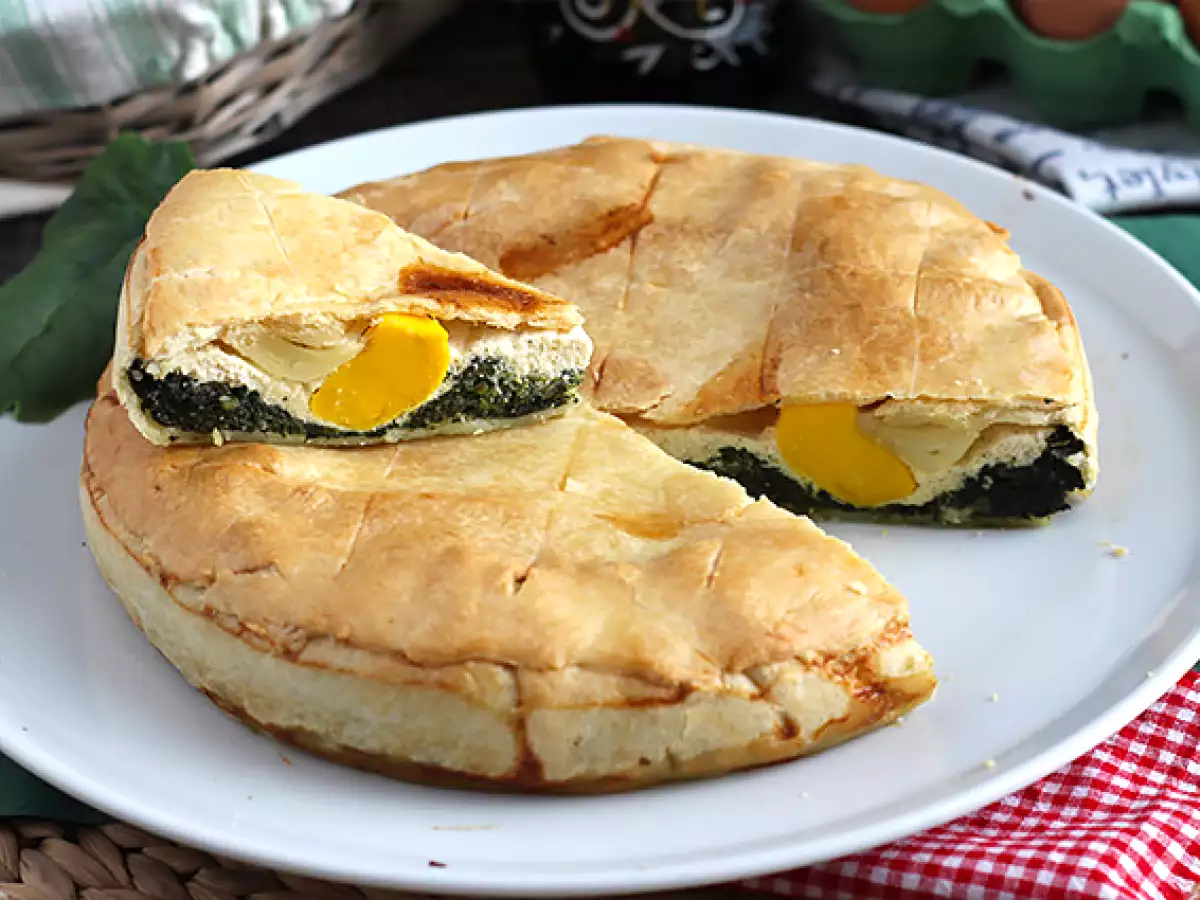 Špenátový, ricottový a vaječný koláč - talianska Torta Pasqualina