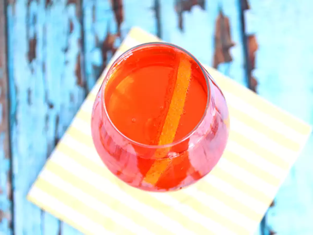 Spritz, slávny taliansky koktail s Aperolom - foto 3