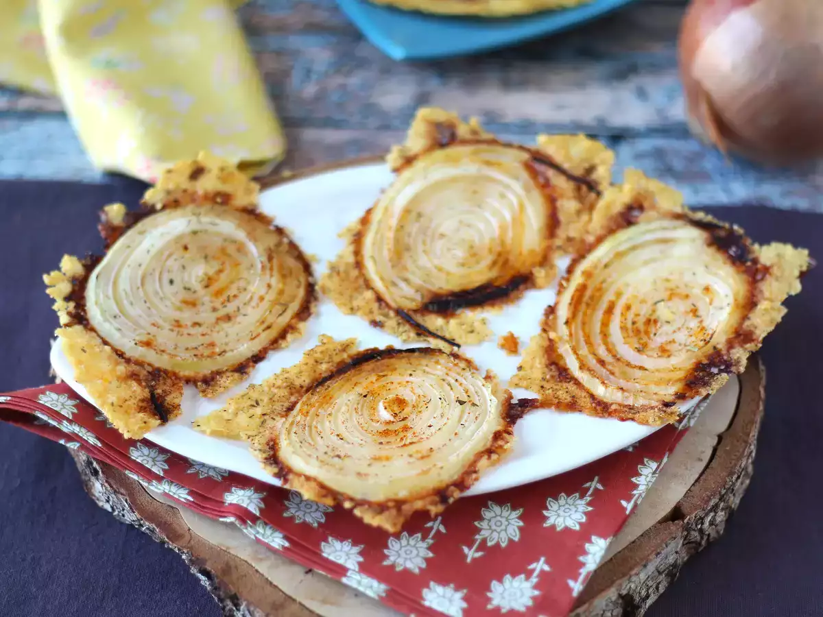 Super chrumkavé domáce cibuľové a parmezánové lupienky - foto 2