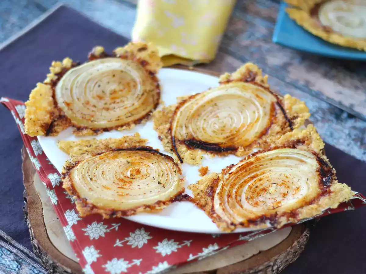 Super chrumkavé domáce cibuľové a parmezánové lupienky - foto 4