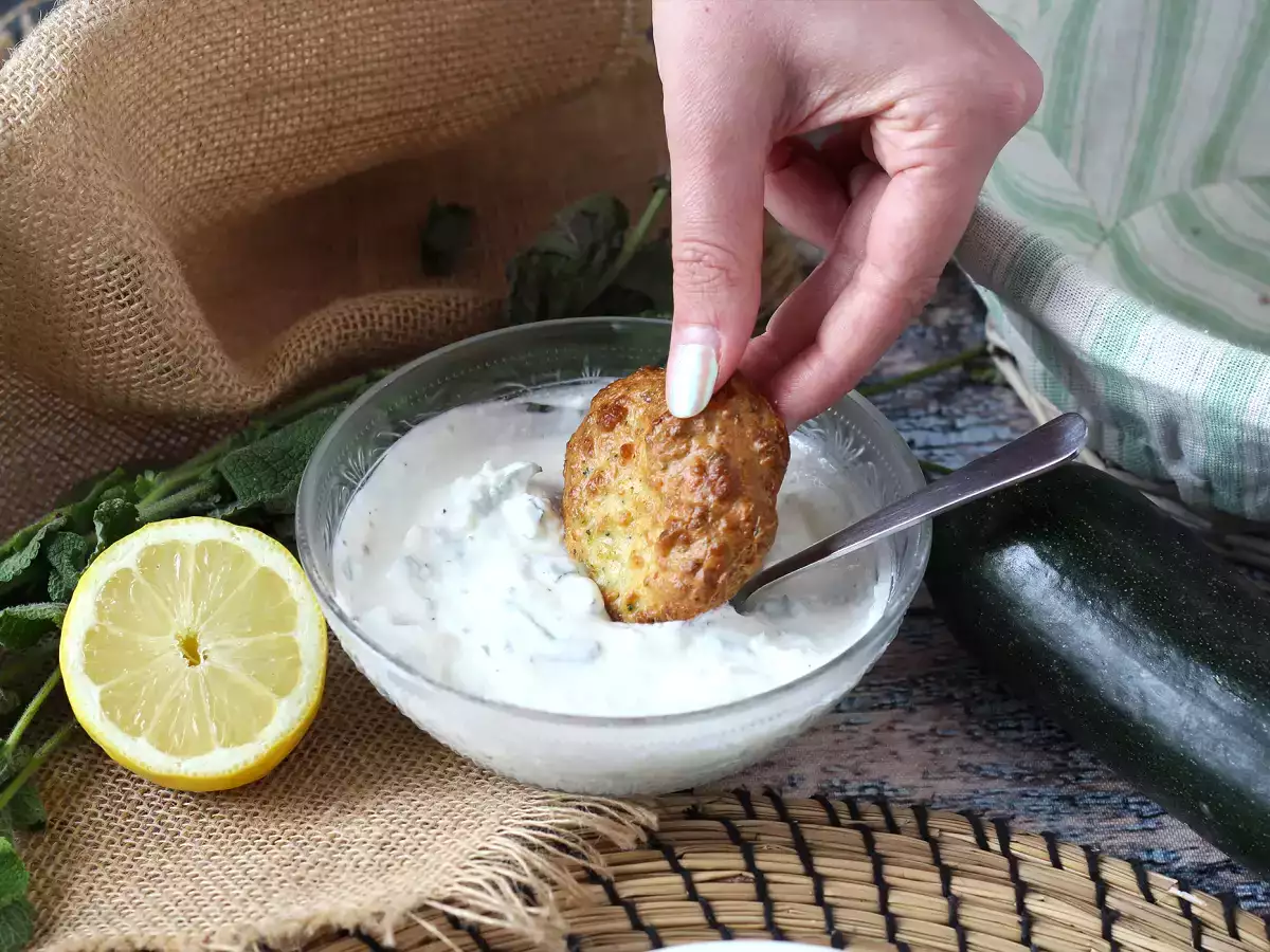 Super svieži jogurt, feta, citrón a mätová omáčka! - foto 4