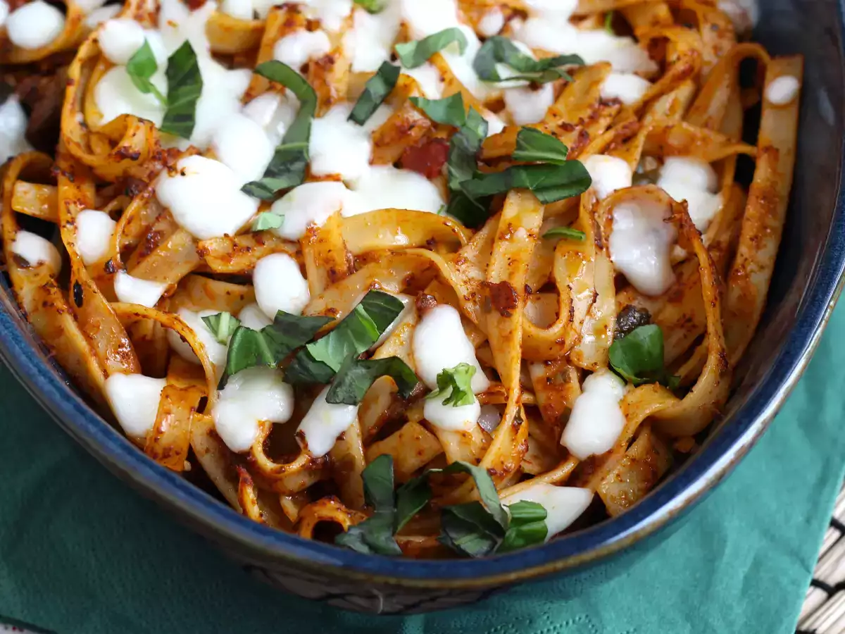 Tagliatelle al forno, recept proti plytvaniu, ako využiť zvyšky cestovín - foto 2