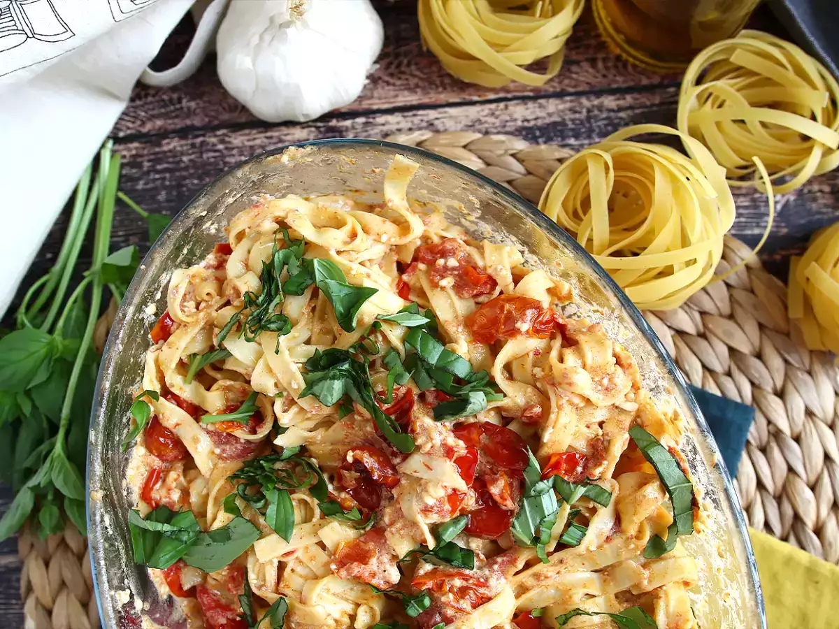 Tagliatelle feta cherry paradajky - pečené cestoviny s feta paradajkami - foto 7
