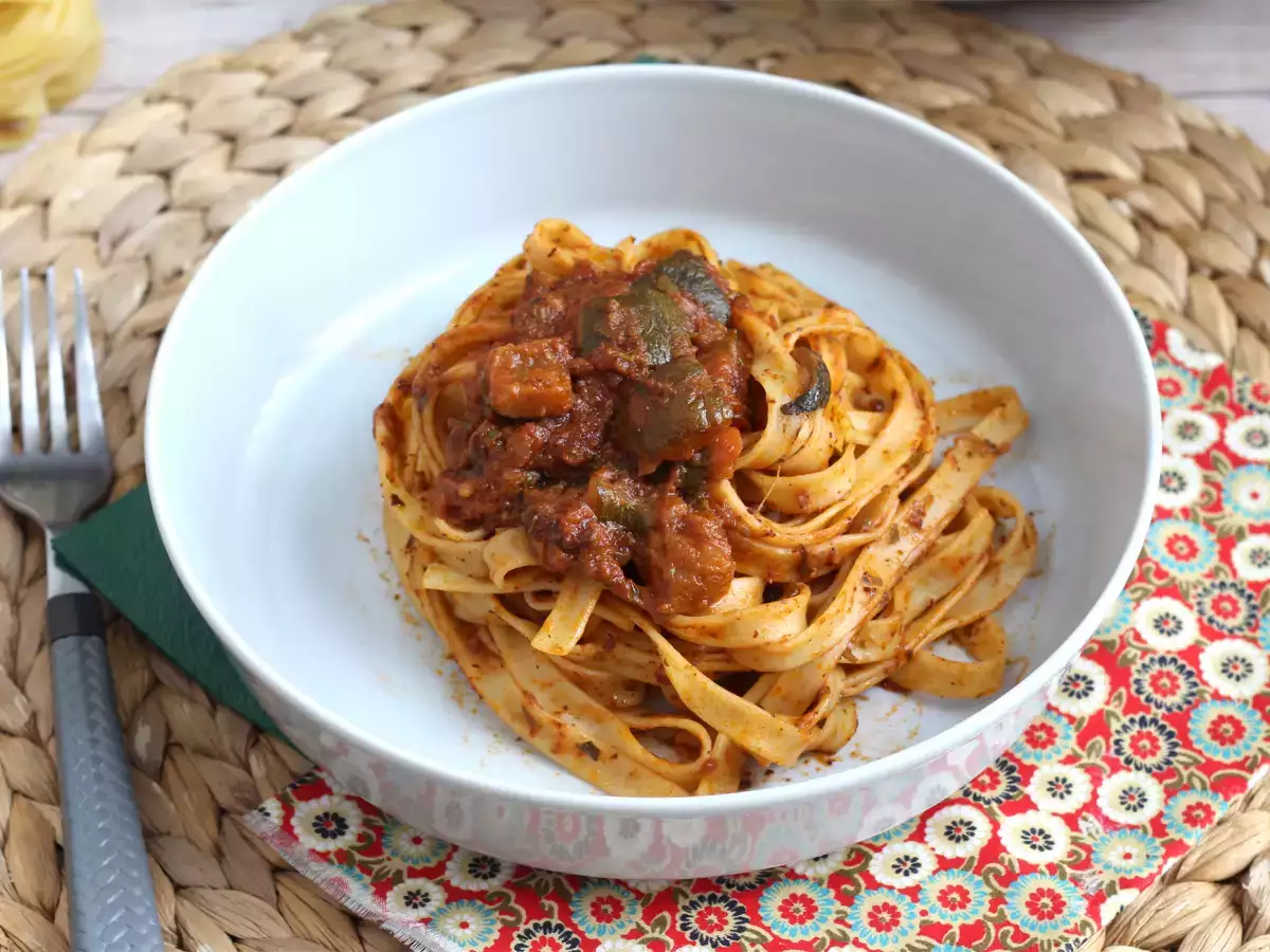 Tagliatelle s cuketovým ragú, vegetariánsky prvý chod, ktorý všetci milujú!