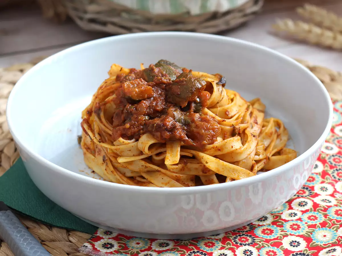 Tagliatelle s cuketovým ragú, vegetariánsky prvý chod, ktorý všetci milujú! - foto 2