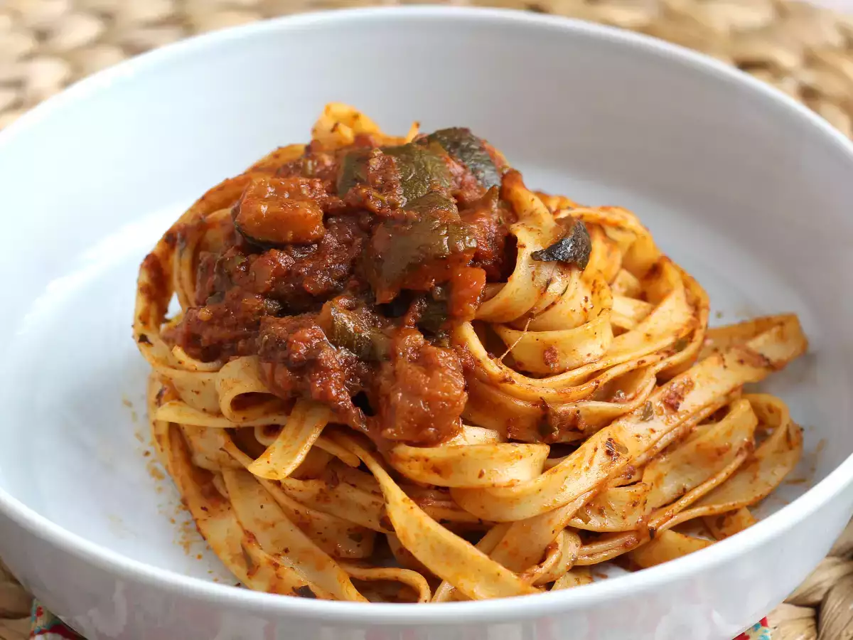 Tagliatelle s cuketovým ragú, vegetariánsky prvý chod, ktorý všetci milujú! - foto 4