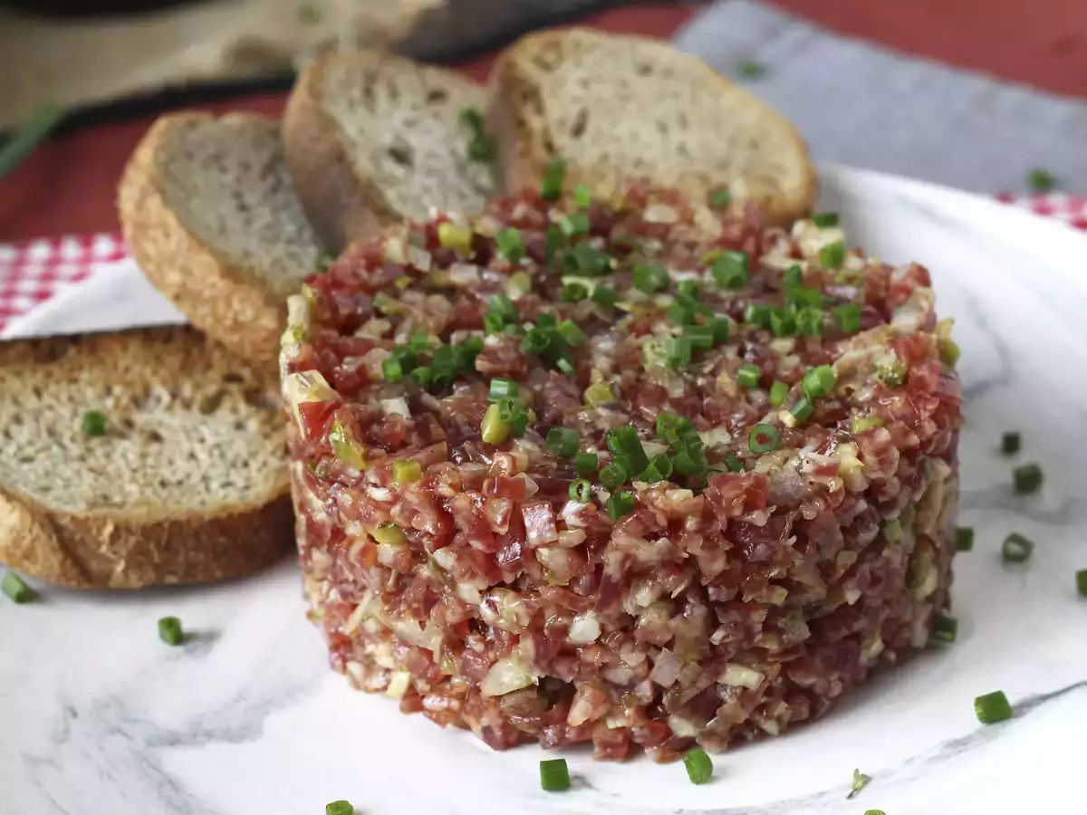 Tartar de fuet: expresná verzia klasického tatarského bifteku - foto 6