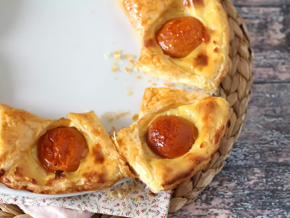 Tarte oranaise - lístkové cesto, puding a marhule - foto 4