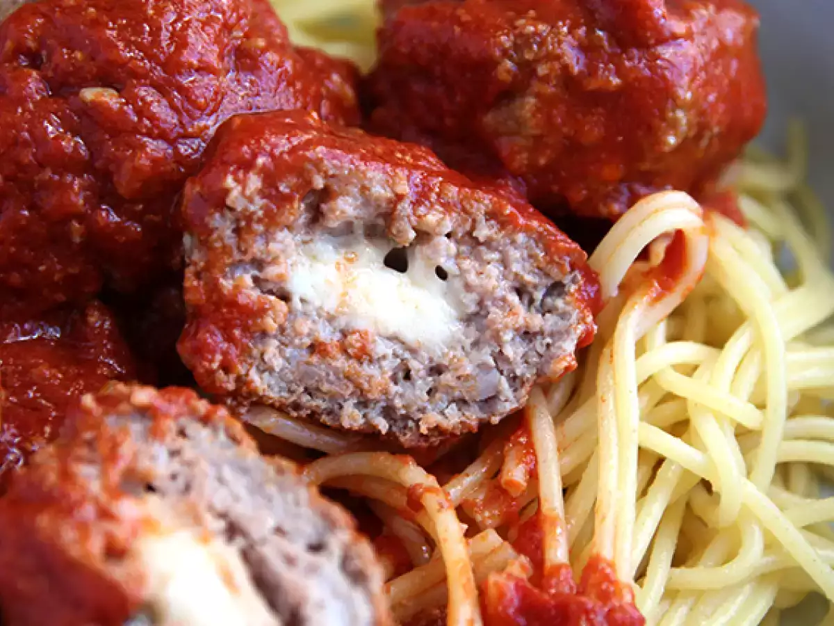 Teľacie mäsové guľky plnené syrom mozzarella - foto 3