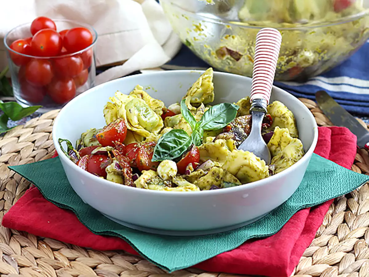 Tortellini a šalát s pestom - foto 3