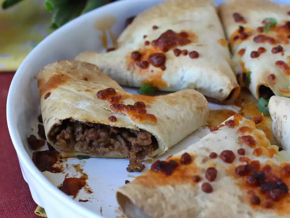 Tortilly pečené v rúre s quesadillou a pikantnou hovädzou náplňou - foto 3