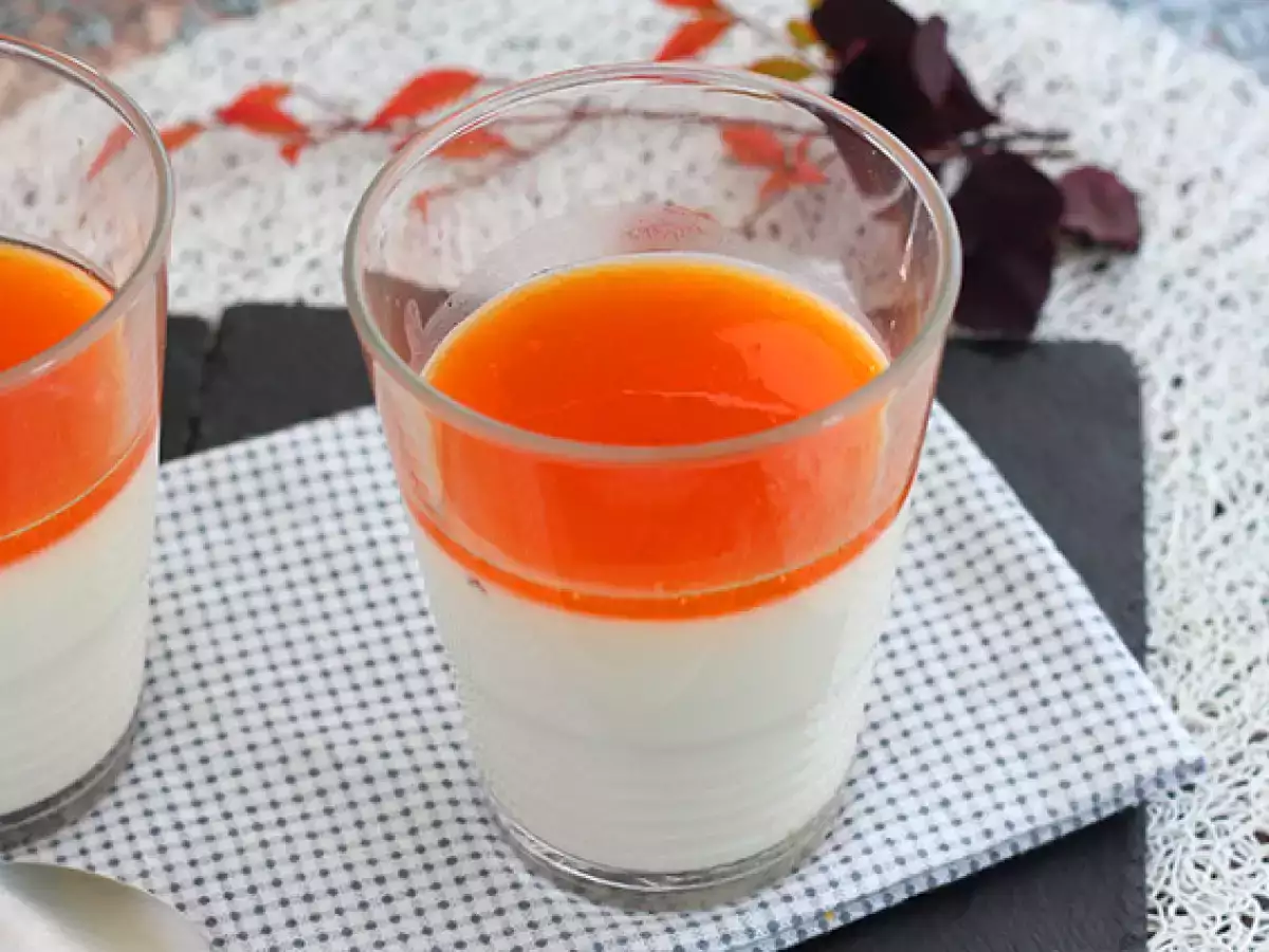 Vanilková panna cotta s marhuľovým coulis - foto 3