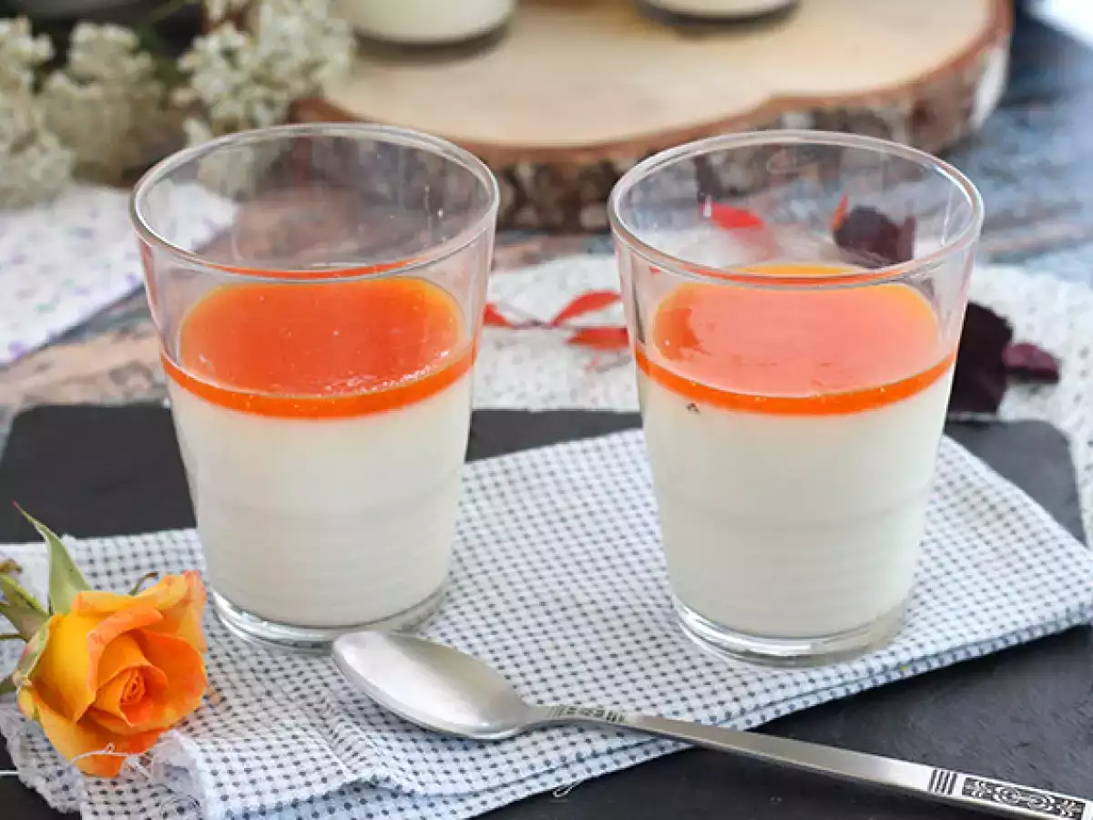 Vanilková panna cotta s marhuľovým coulis - foto 5