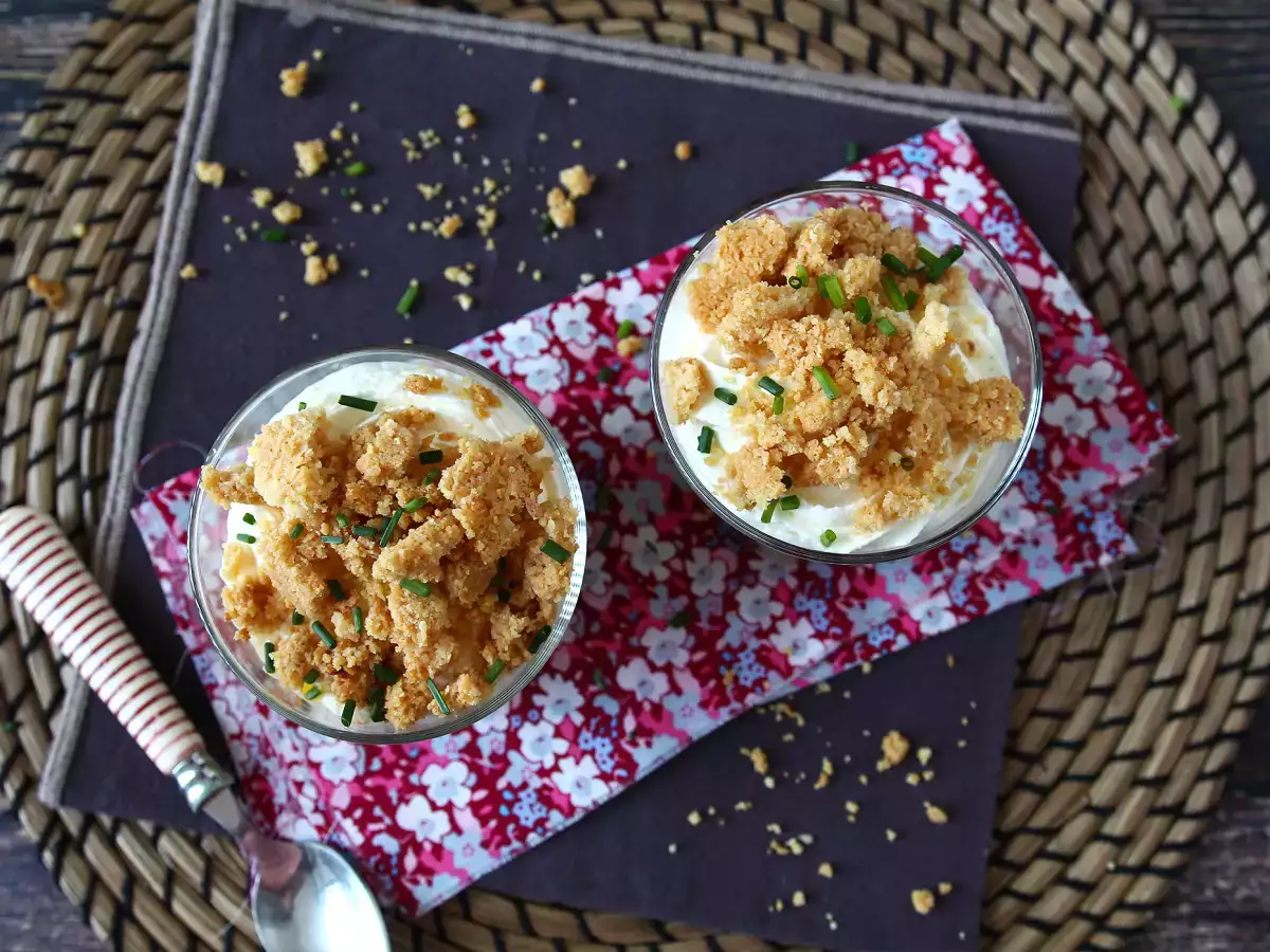 Vegetariánske verrines: hrachový krém, parmezánová omrvinka a mascarpone krém - foto 2