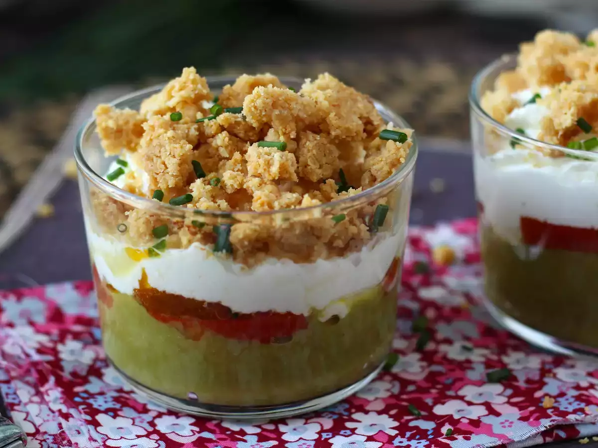 Vegetariánske verrines: hrachový krém, parmezánová omrvinka a mascarpone krém - foto 5