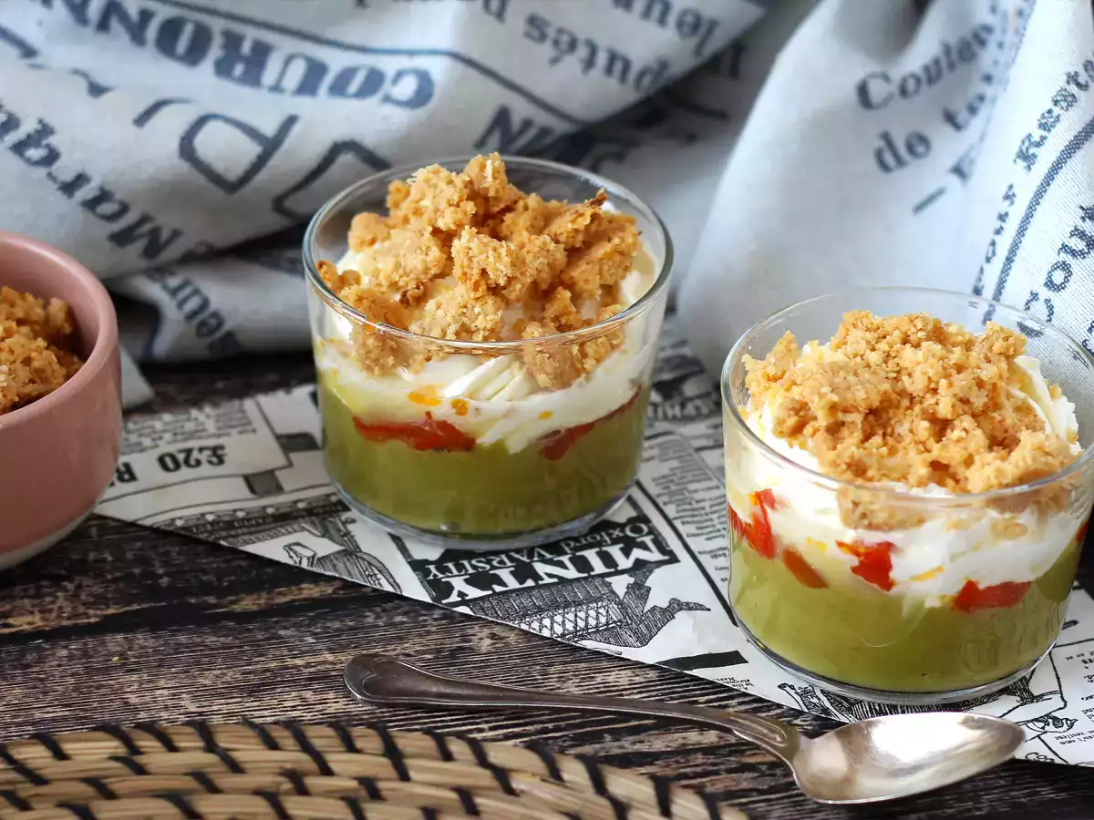 Vegetariánske verrines: hrachový krém, parmezánová omrvinka a mascarpone krém - foto 7
