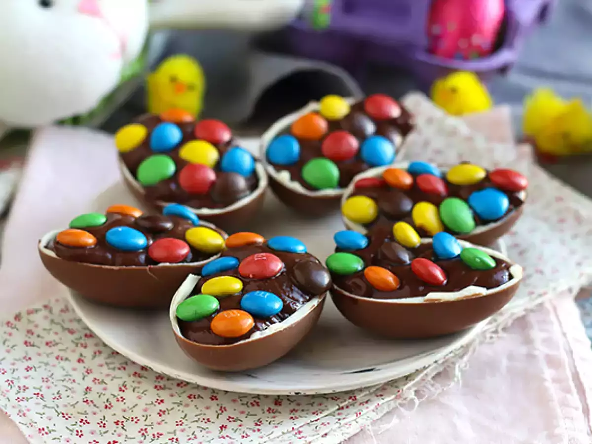 Veľkonočné vajíčka plnené čokoládovým dezertným krémom a M&M's - foto 3