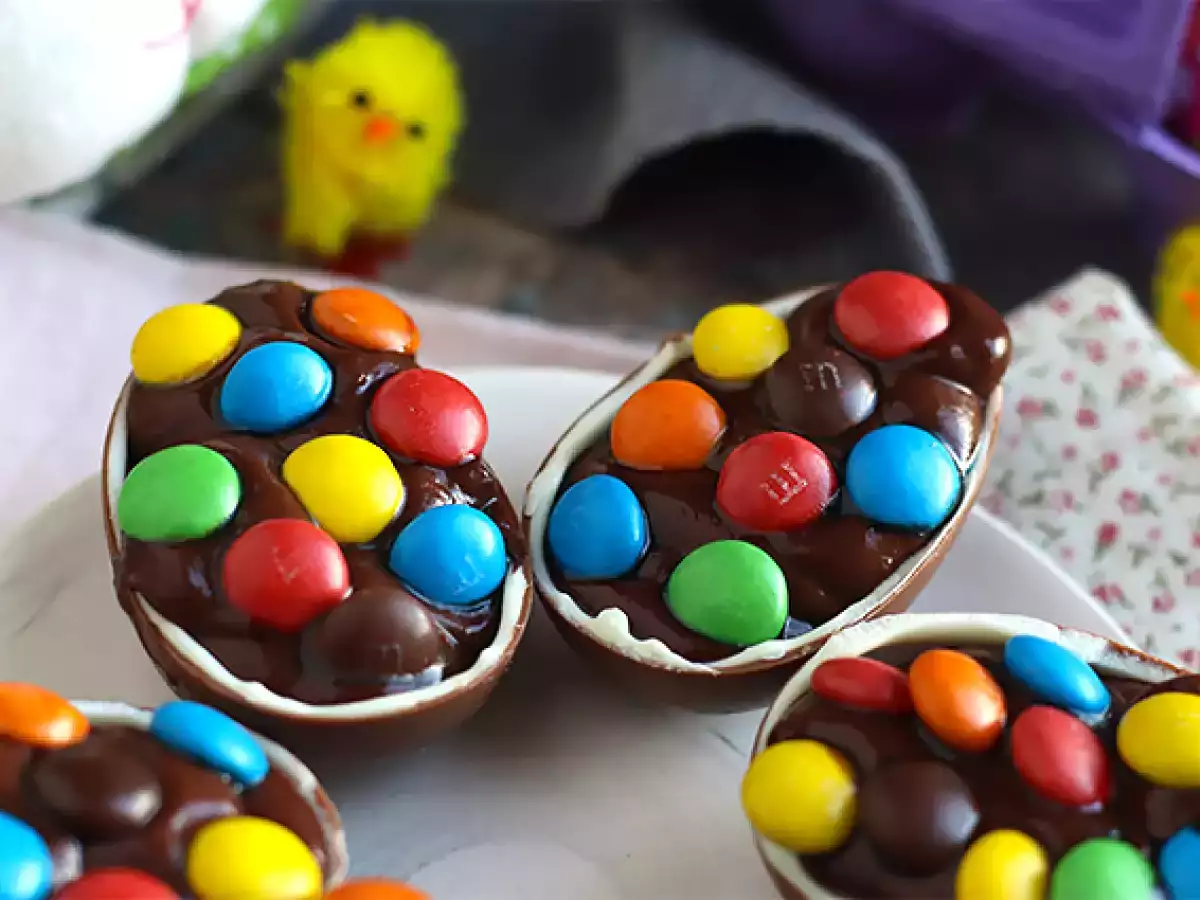 Veľkonočné vajíčka plnené čokoládovým dezertným krémom a M&M's - foto 4