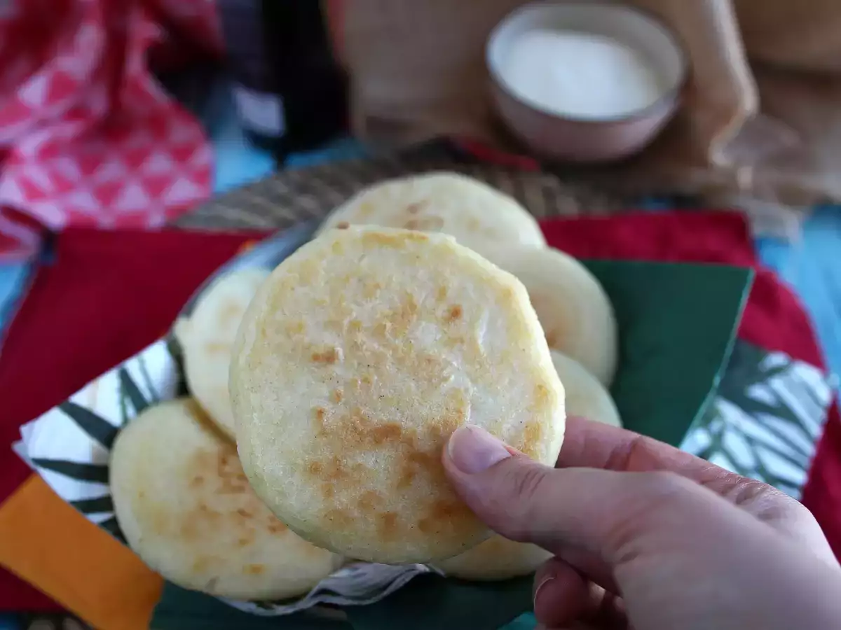 Venezuelské arepas, bezlepkové žemle vyrobené len z 3 ingrediencií - foto 2
