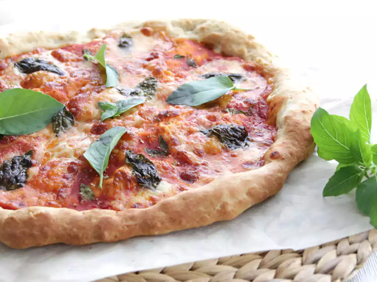 Vlhká pizza Margherita - foto 2