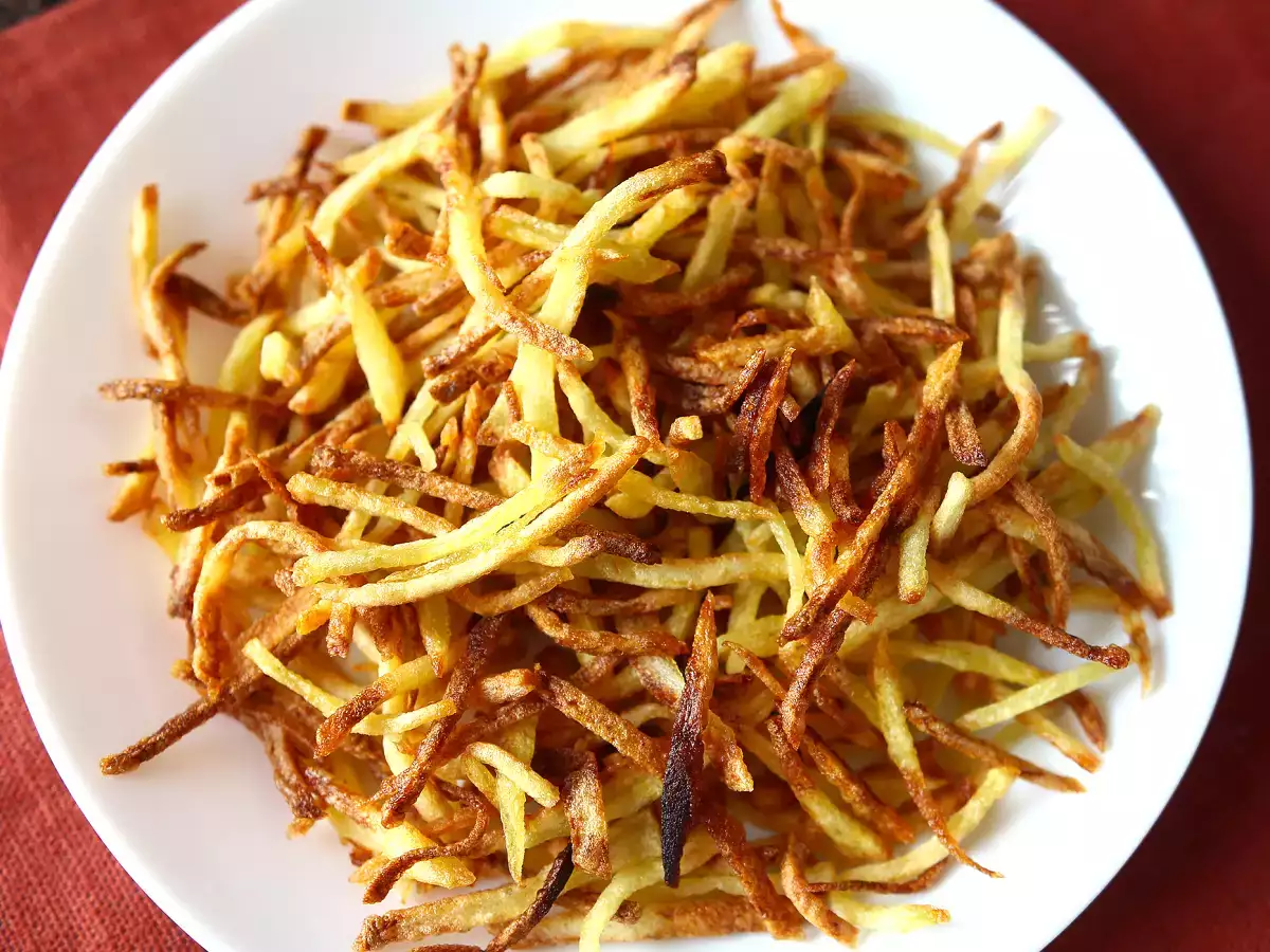 Zemiakové lupienky z fritézy na vzduchu také chrumkavé, že neuveríte, že sú vyrobené doma - foto 4